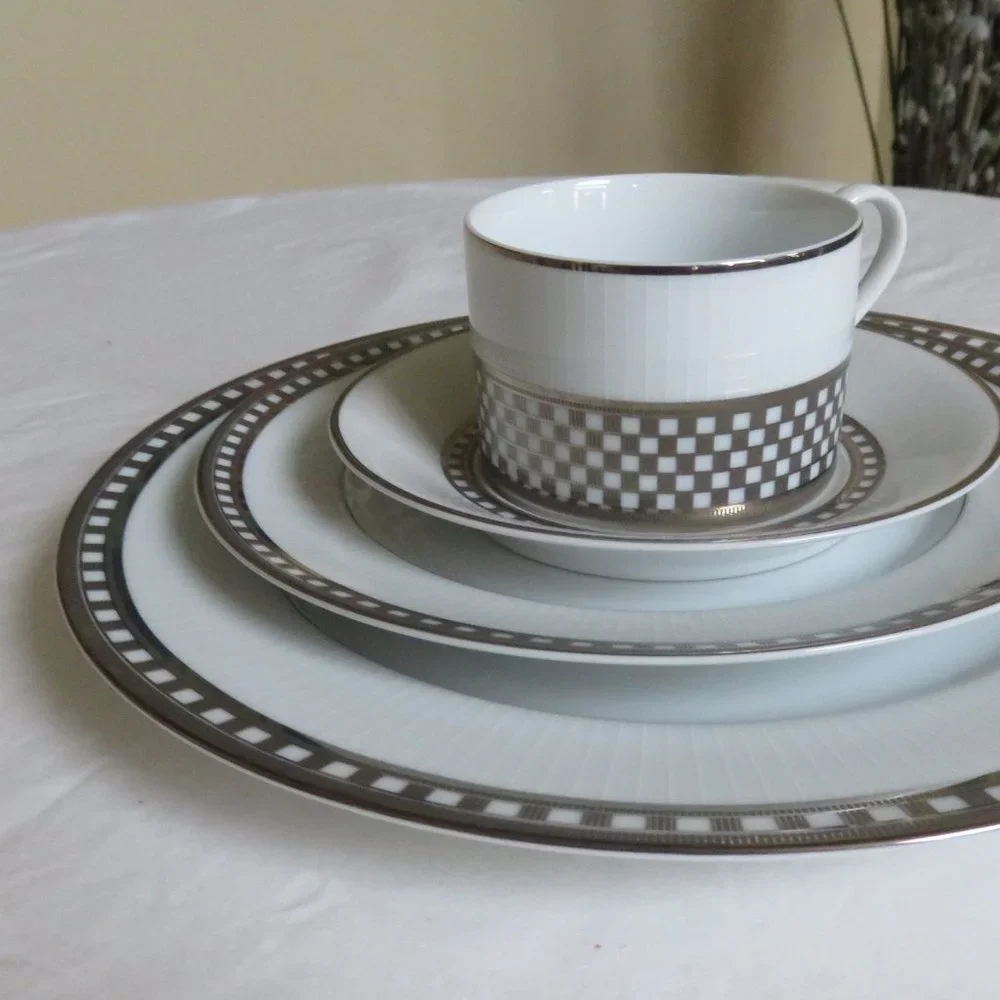 Mikasa Fine china ( starter set )